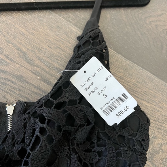 Lock & Key Lace Dress - Picture 15 of 15